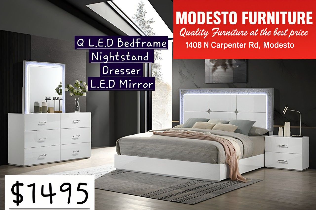 Queen 4 Pc BEDROOM SET ON SALE HURRY