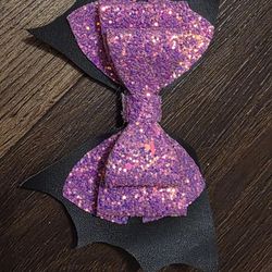 HANDMADE HAIR BOWS 