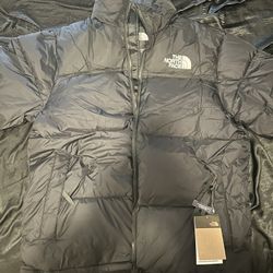 Northface 700 puffer jacket