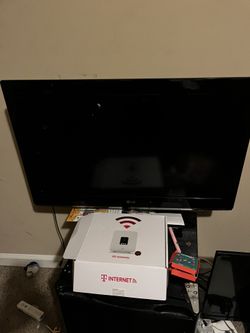 LG Tv 42” Or 50”