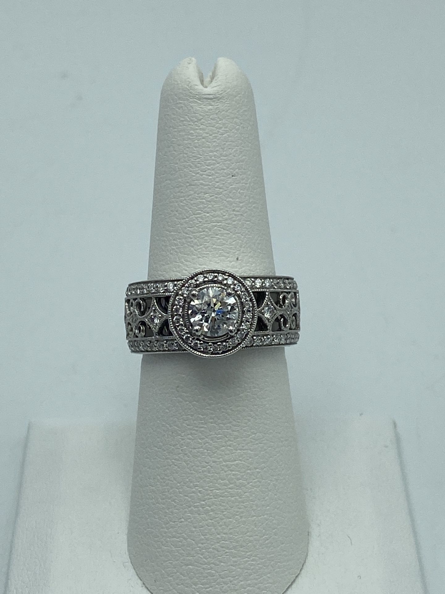 14kt White Gold 1.00cttw Diamond Gabriel and Co Ring