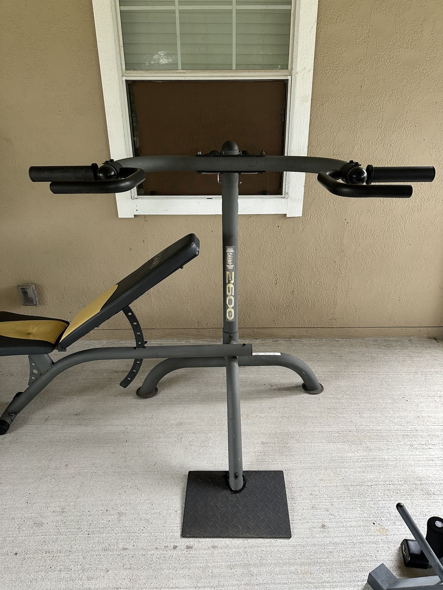 Body champ lb2600 deluxe leverage bench hotsell
