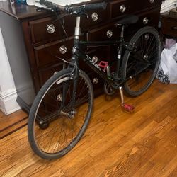 TREK Seven.three FX 2012ish 7.3  17.5"  