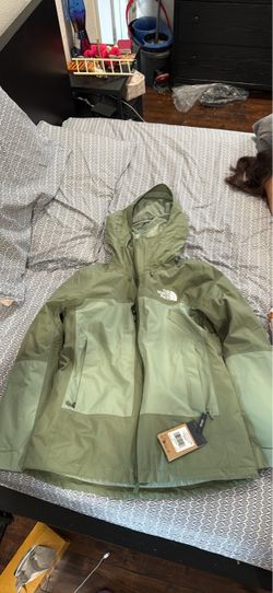 The North Face Hooded Jacket Green M New with Tags