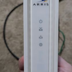 ARRIS SB8200 Surfboard DOCSIS 3.1 Cable Modem White