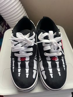Heelys Pro 20 Skeleton Print Roller Shoes