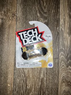 Golden Ultra Rare Primitive Techdeck 
