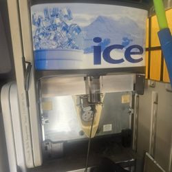 Commercial ICE DISPENSER 