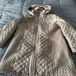 Women's insulated jacket, size 1X, in excellent condition.