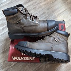 Wolverine Steel Toe Boots    Size 9