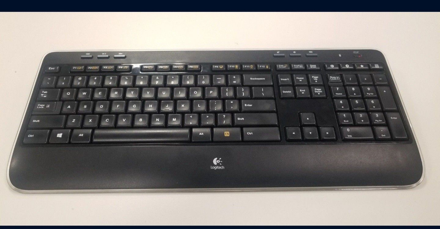 Logitech K520 Keyboard 