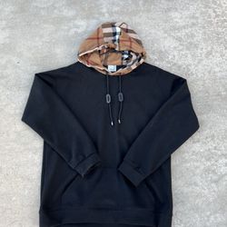 Burberry hoodie 