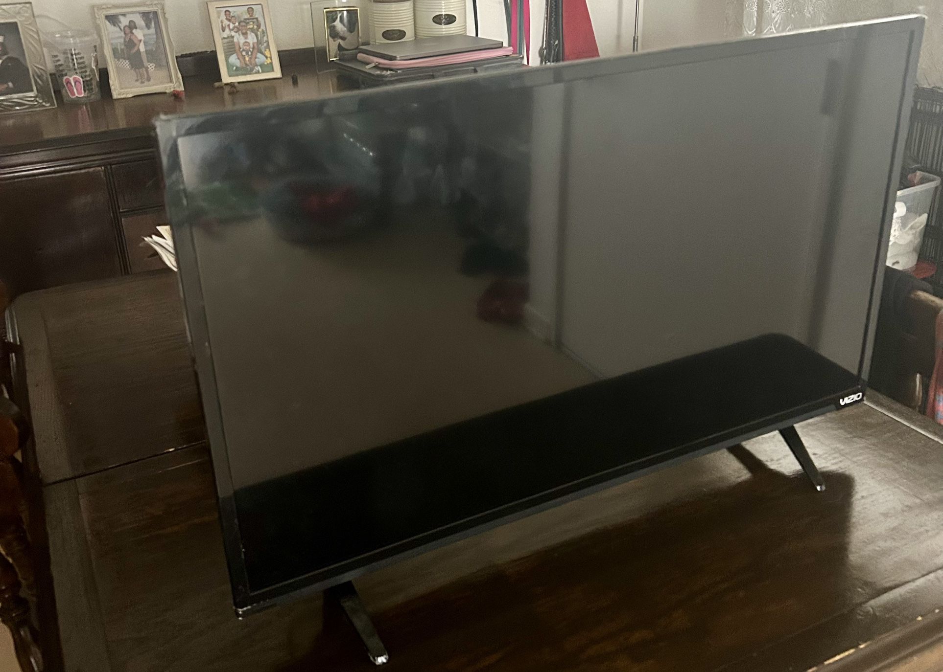 27 Inch Vizio 