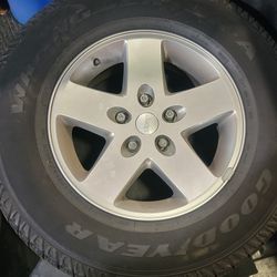 Jeep Rims 17" 255/75r17