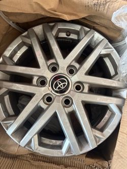 18in rims from Toyota Tundra