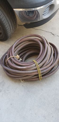 Commercial grade heavy-duty 3/4'' transfer hose, braided with stainless camlock fittings on 50 feet + 50 feet, total 100 feet. Durable can be used for