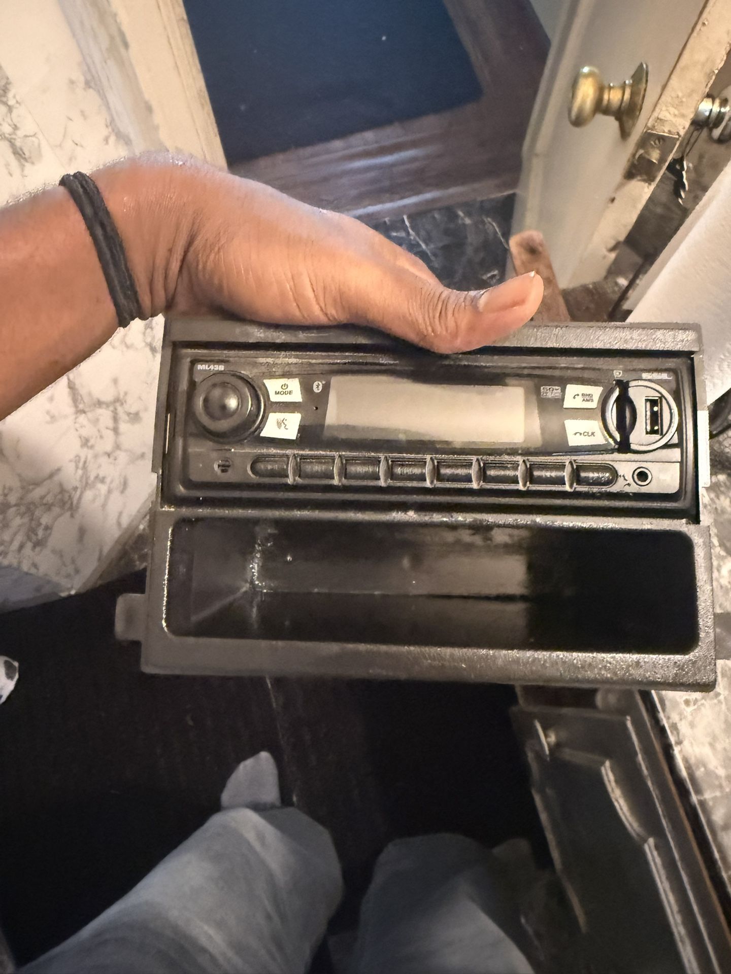 Radio with Bluetooth (price Negotiable)