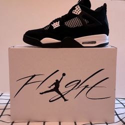 Jordan 4 White thunder size 10.5 M