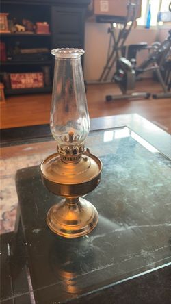 Kerosene finger or table lamp