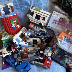Lots Of Misc. Legos!!!!!