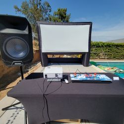 Inflatable Screen / Movie Night (READ DESCRIPTION)