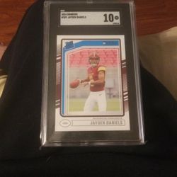2024 RATED ROOKIE DONRUSS JAYDEN DANIELS SGC 💎 GEM MINT 10 NFL ROOKIE TRADING CARD ROOKIE OF THE YEAR
