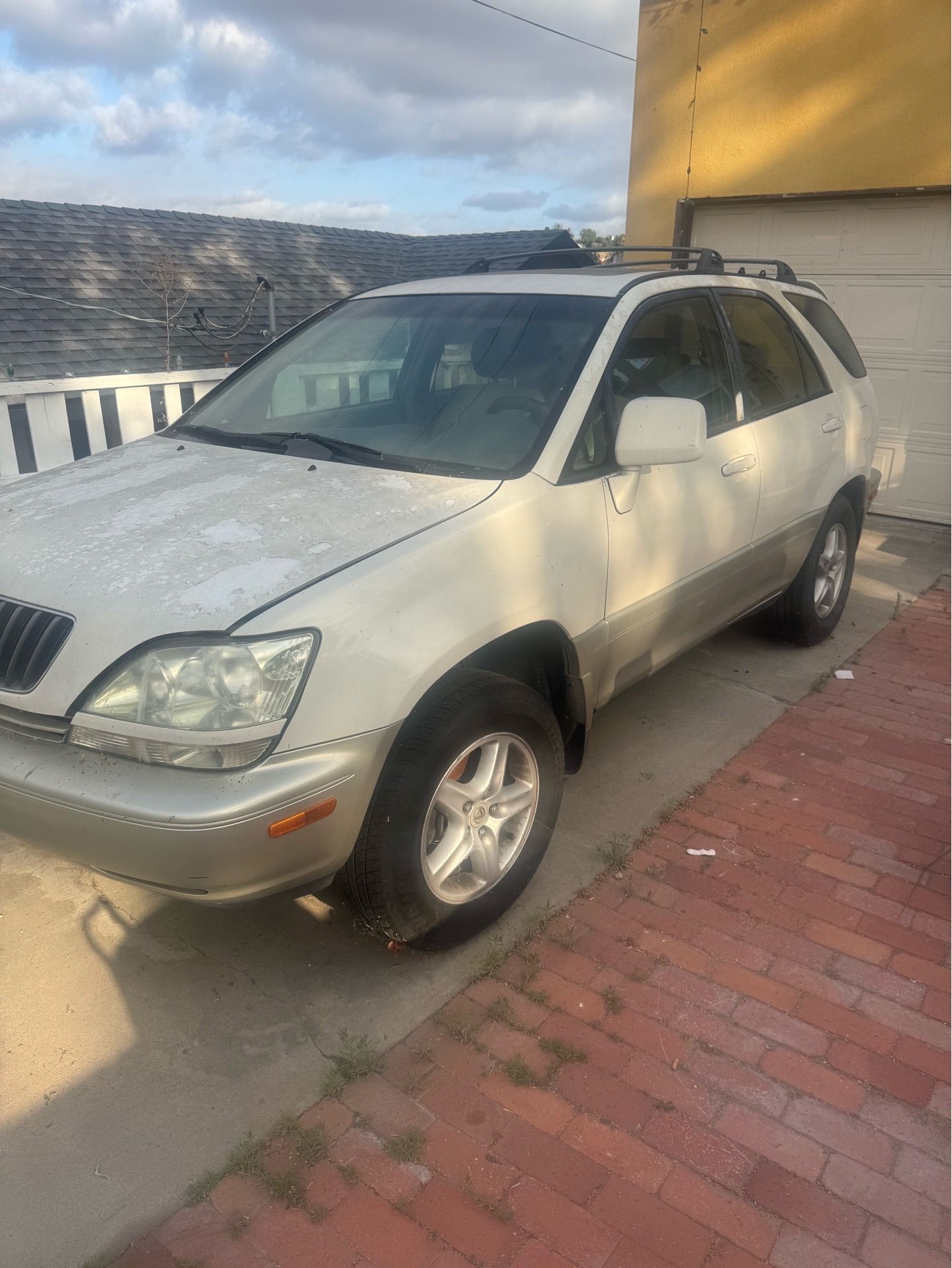1999 Lexus Rx 300 for Sale in San Diego, CA - OfferUp