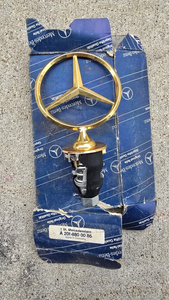 β For Sale: Genuine Mercedes-Benz Gold Hood Ornament β $20 (Rochester Pickup)