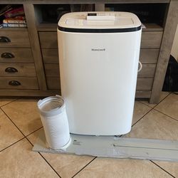Frigidaire Portable Air Conditioner 