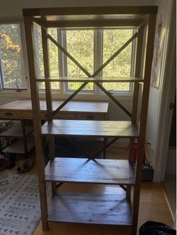 Free shelves