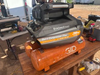 RIDGID 4.5 Gallon Quiet Air Compressor – 200 PSI – 5.1 SCFM