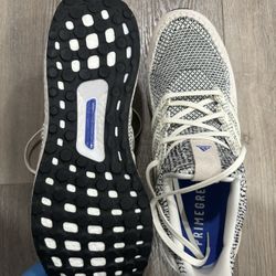 ULTRA BOOST ADIDAS  BRAND NEW 👟 Size 12.5 