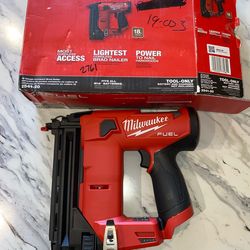 Milwaukee M12 Fuel 18GA Brad Nailer