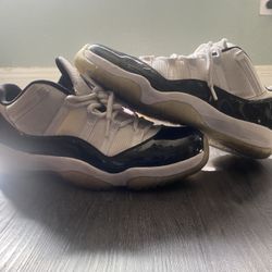 Jordan 11s 