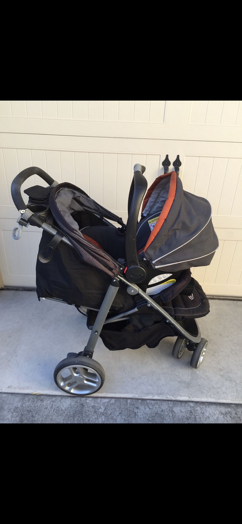 Graco Click connect stroller and car seats