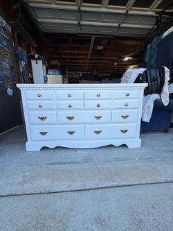 White 7 Drawer Dresser