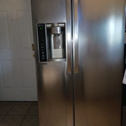 LG REFRIGERATOR 