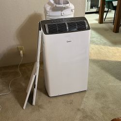 Mobile AC - Midea 14000BTU