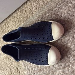 Natives Size 13