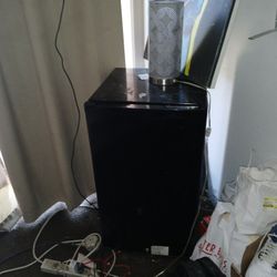 Mini Fridge 