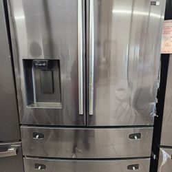 Un Refrijerador Cuatro Puertas SAMSUNG Cuatro Meses De Garantia Se Yeva Adomisilio