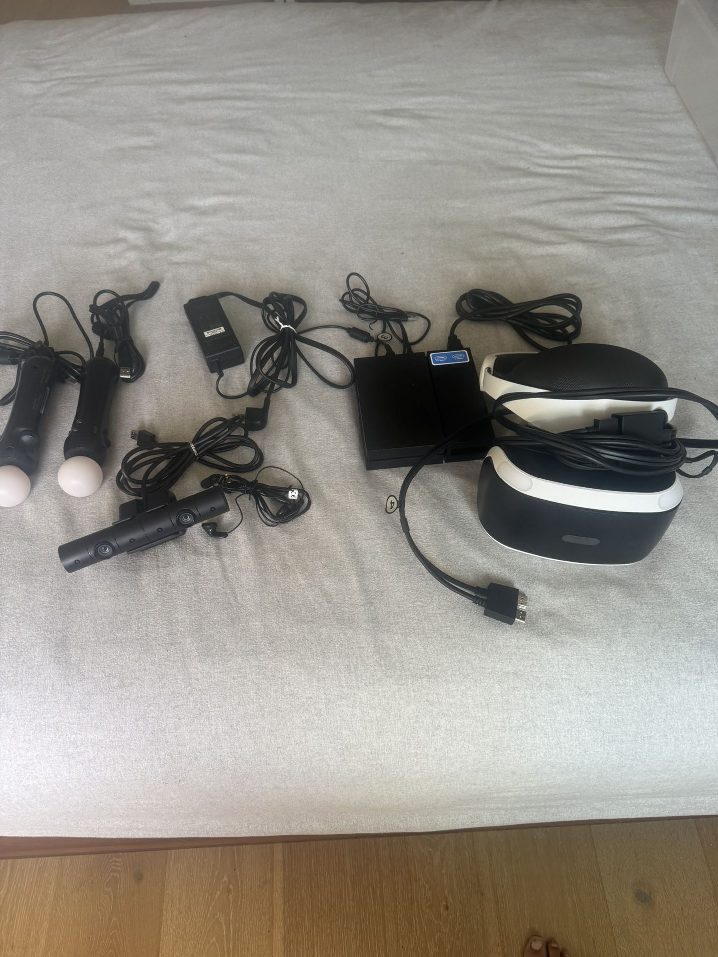 VR Bundle For PlayStation 4 With Camera And All cables