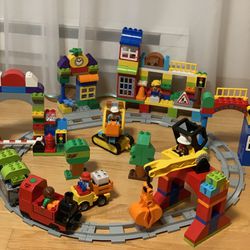Lego Duplo With Power Battery Train. 260 Pieces 