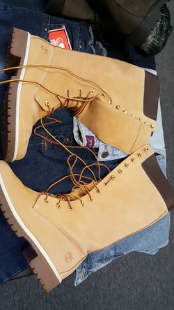Ladies timberland boots used very good condition
