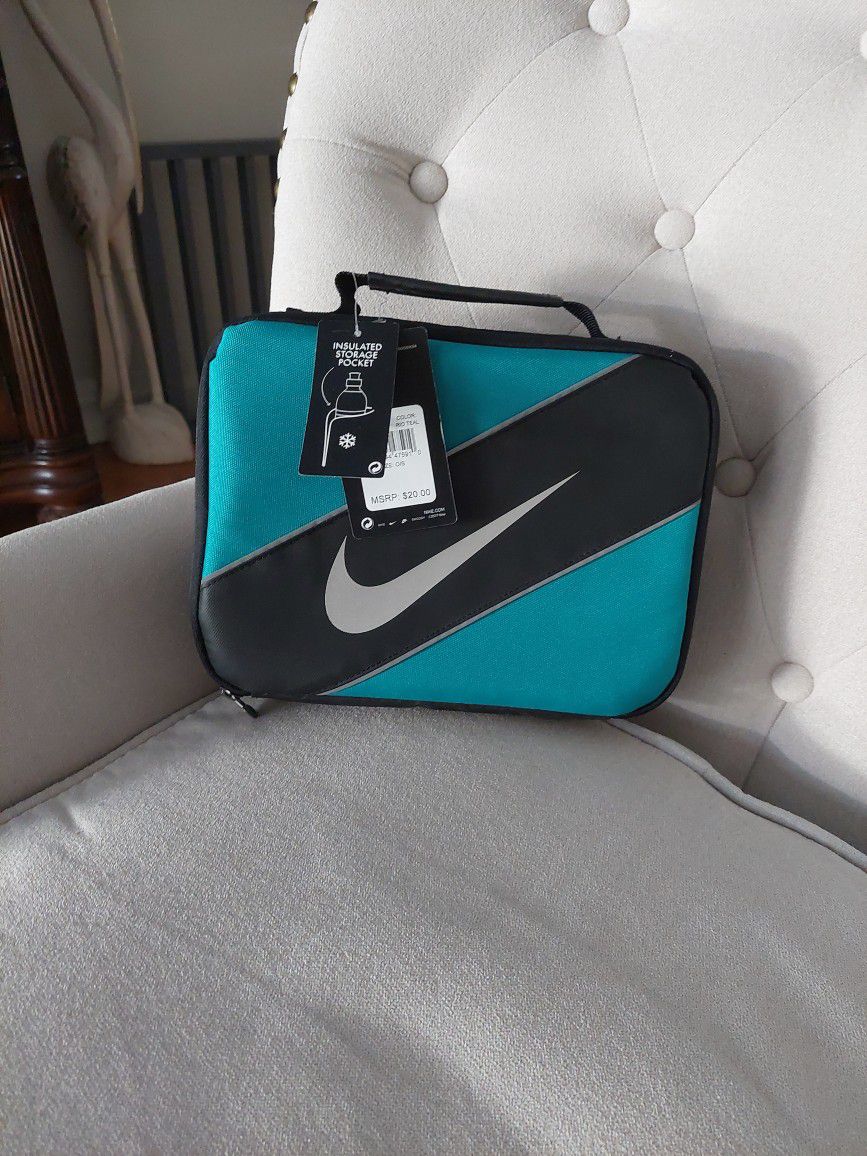 Brand New Nike Lunch Box for Sale in Lake Worth, FL - OfferUp