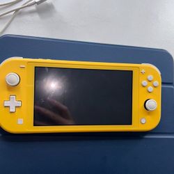Nintendo Switch Lite 