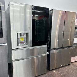 BRAND NEW REFRIGERATOR