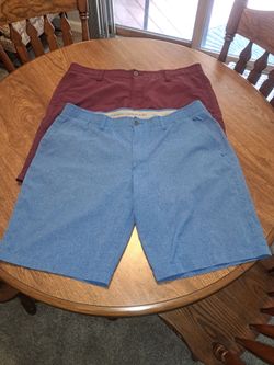 Under Armour Golf Shorts, Men's Size 40
