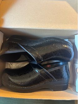 New nursing shoes