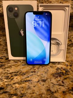 iPhone 13 128GB Unlocked (Green)